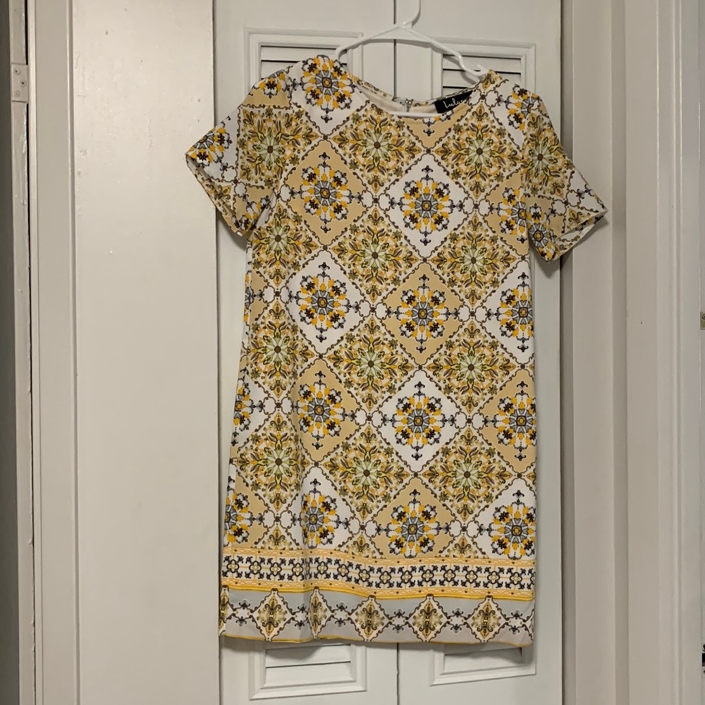 Lulus yellow knee length dress